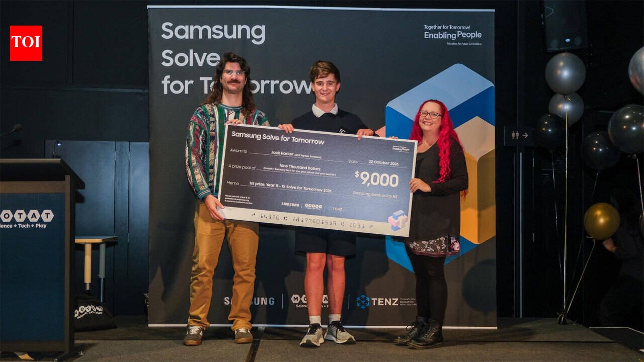 Inspired by his uncle's struggle with speech, a teenage schoolboy develops a tool to help people join conversations