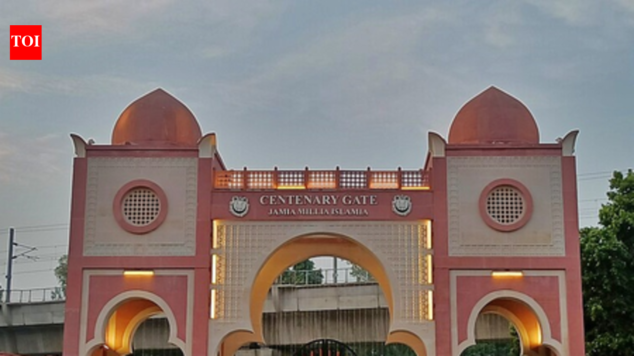 Jamia Millia Islamia forms 7-member committee to address students’ demands amid protests