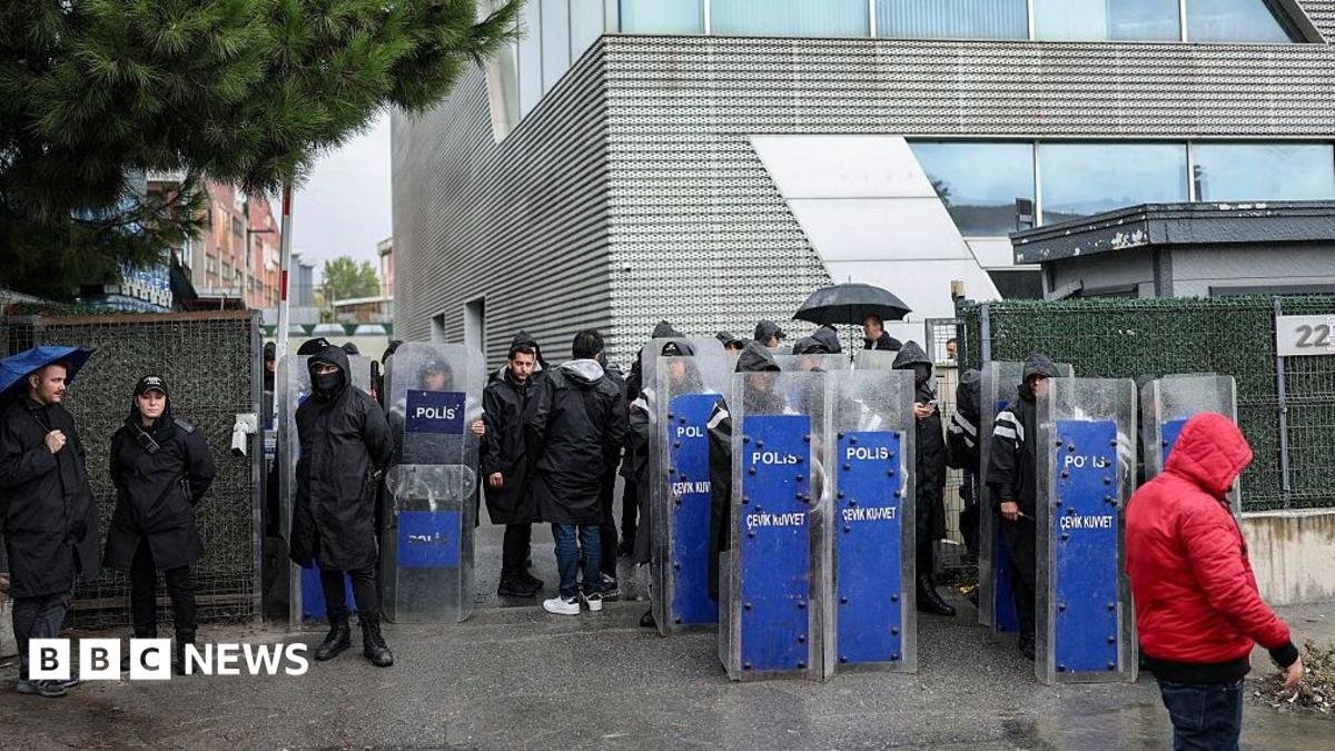 Turkish police raid opposition TV station, halting live broadcasts