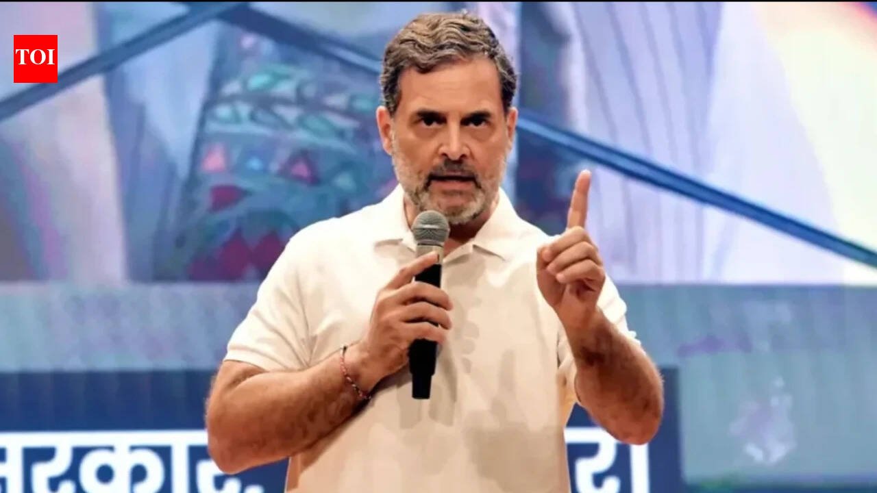 ‘Police can break bones, not satyagraha’: Rahul Gandhi alleges Delhi Police refused to file FIR over assault on student protesters