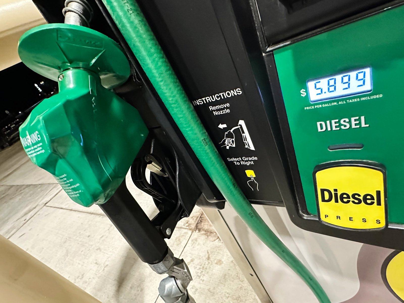 Russia to send first diesel tanker to the US amid Trump deal