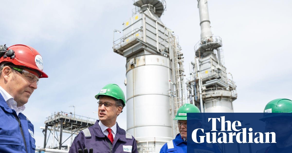 UK spending on ‘fairytale’ carbon capture tech is a national embarrassment, chancellor told