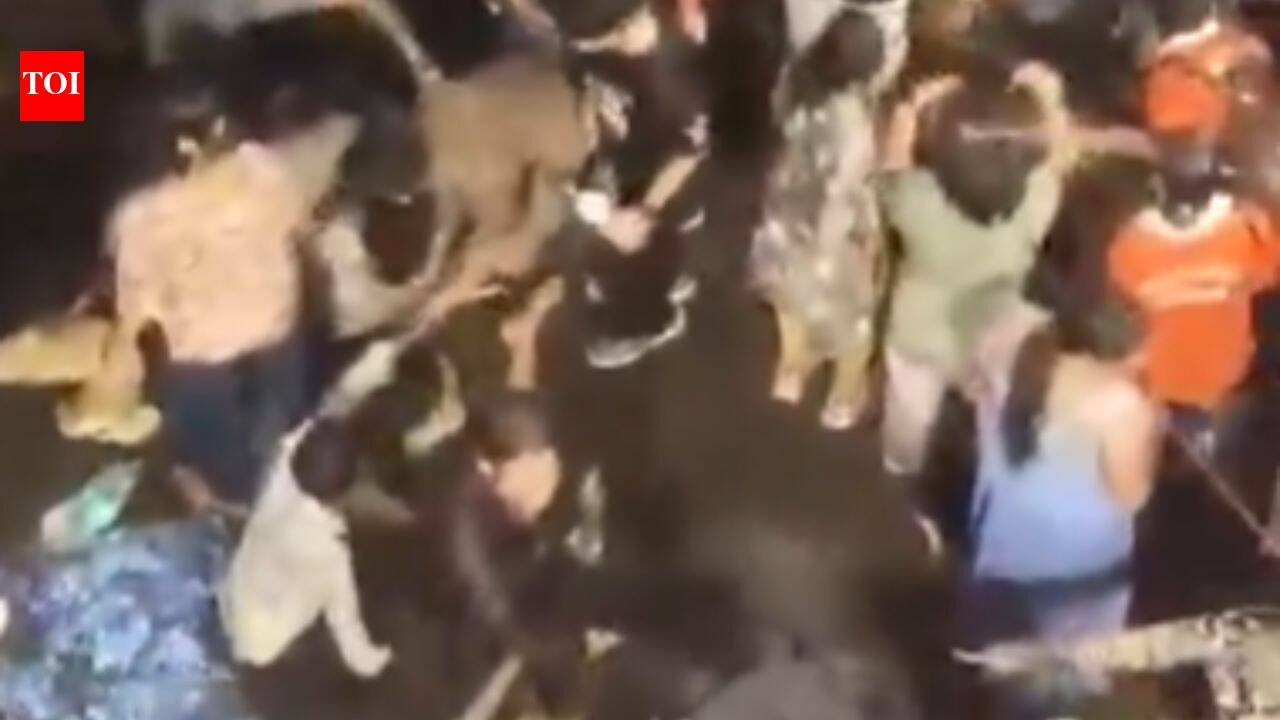 Kolkata Durga Puja Stampede: 17 feared dead; PM Modi, Amit Shah, Rahul Gandhi, Mamata Banerjee express grief