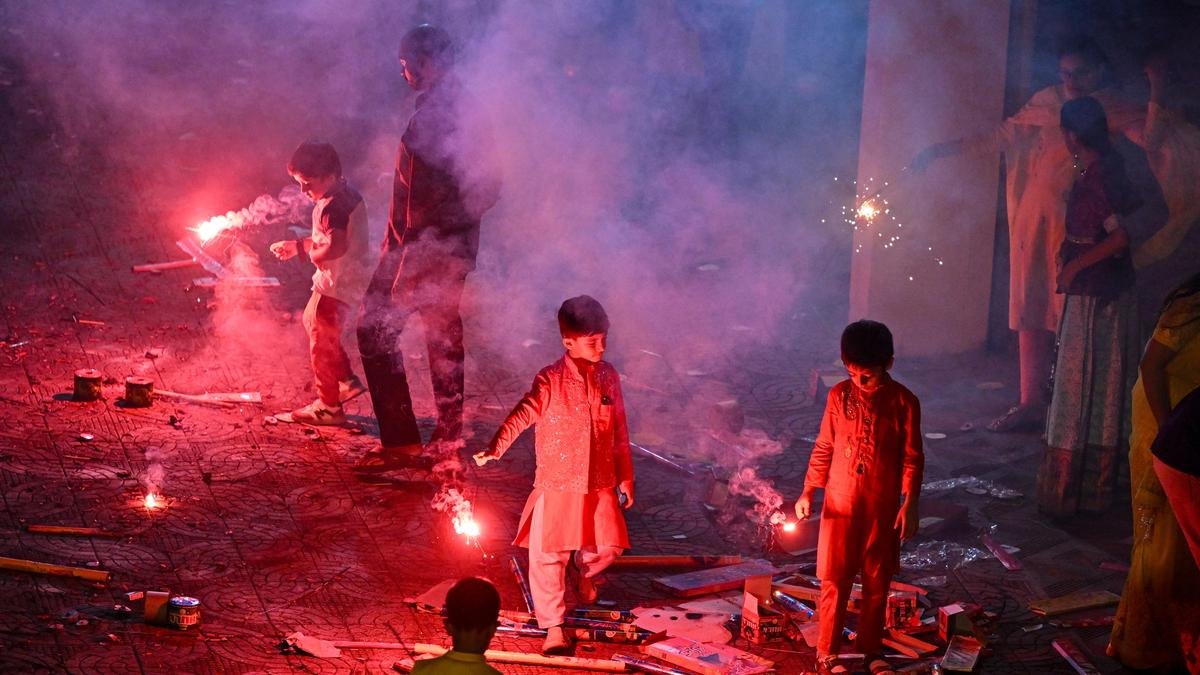 Mumbai Police ban firecrackers, laser lights on public roads till December 4 following HC order