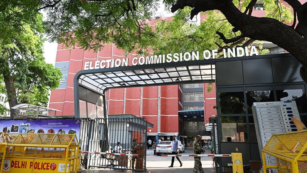 No bar on conducting byelection in Perundurai, Election Commission tells Madras High Court