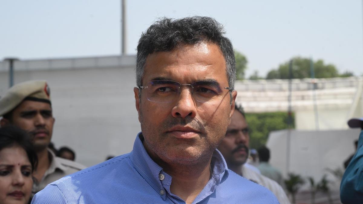 Delhi HC seeks response from police, Minister Parvesh Verma on slapping AAP MLA’s aide