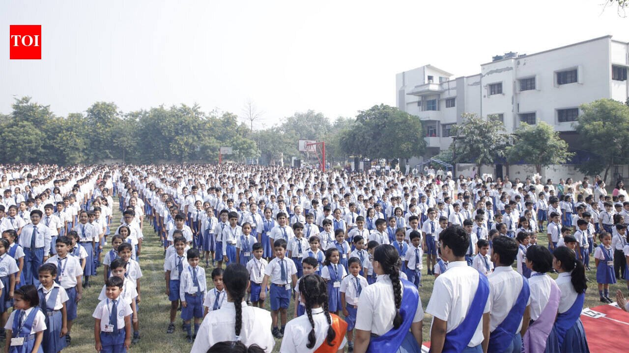 Rohtak school organises a grand mass singing ceremony to mark 150 Years of ‘Vande Mataram’