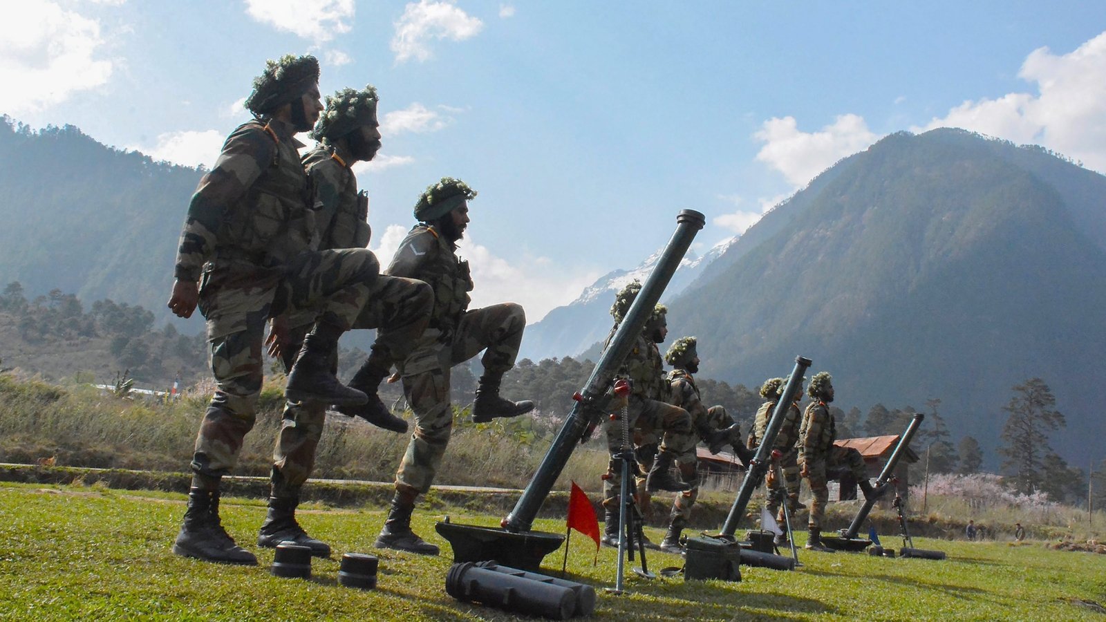 India, China continue to use existing mechanisms to avoid misunderstandings along LAC: MEA