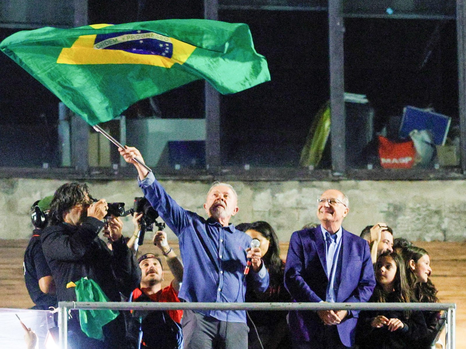 How did Lula beat Bolsonaro after losing Brazil’s first-round election?