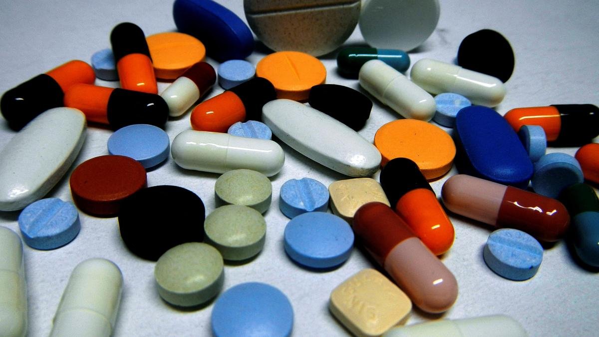 Health Wrap Episode 53 discuss cancer drug pricing, medicine misuse and dengue