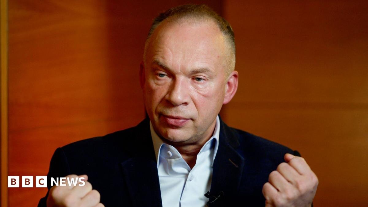 Russia's offensive ability is broken, Kyiv's former top general tells BBC