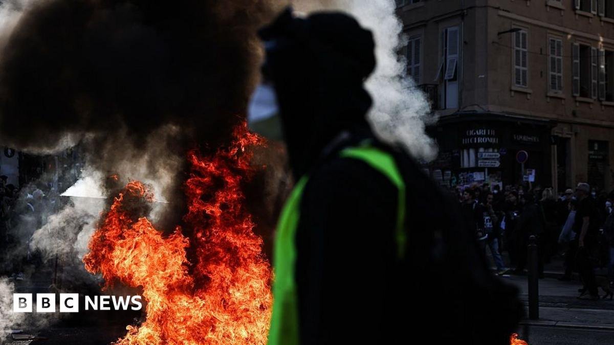 Macron accuses foreign leaders of exploiting French riots