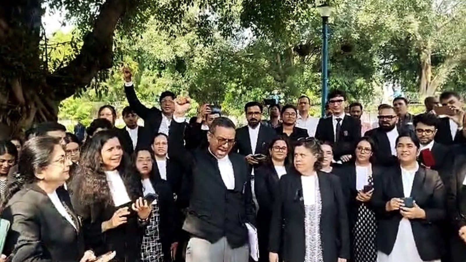 Delhi district court lawyers to go on strike tomorrow over alleged FIR, police threats; demand ACP's suspension