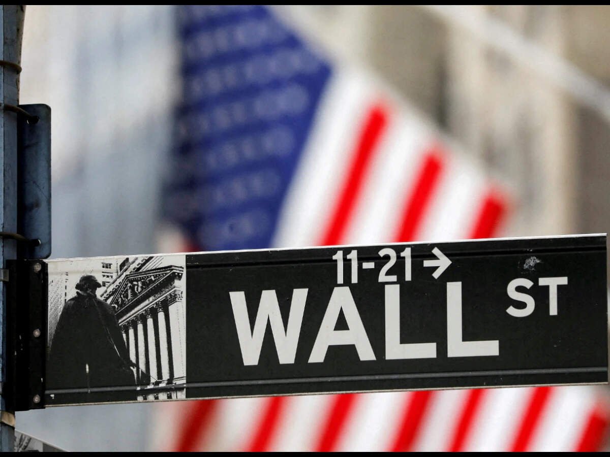 US stocks muted as tech weakness offsets energy gains; earnings in focus