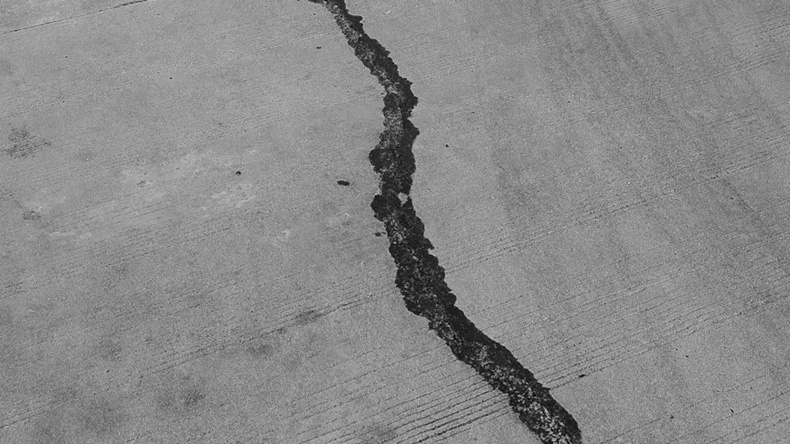 Magnitude 5.7 earthquake strikes China's Qinghai region
