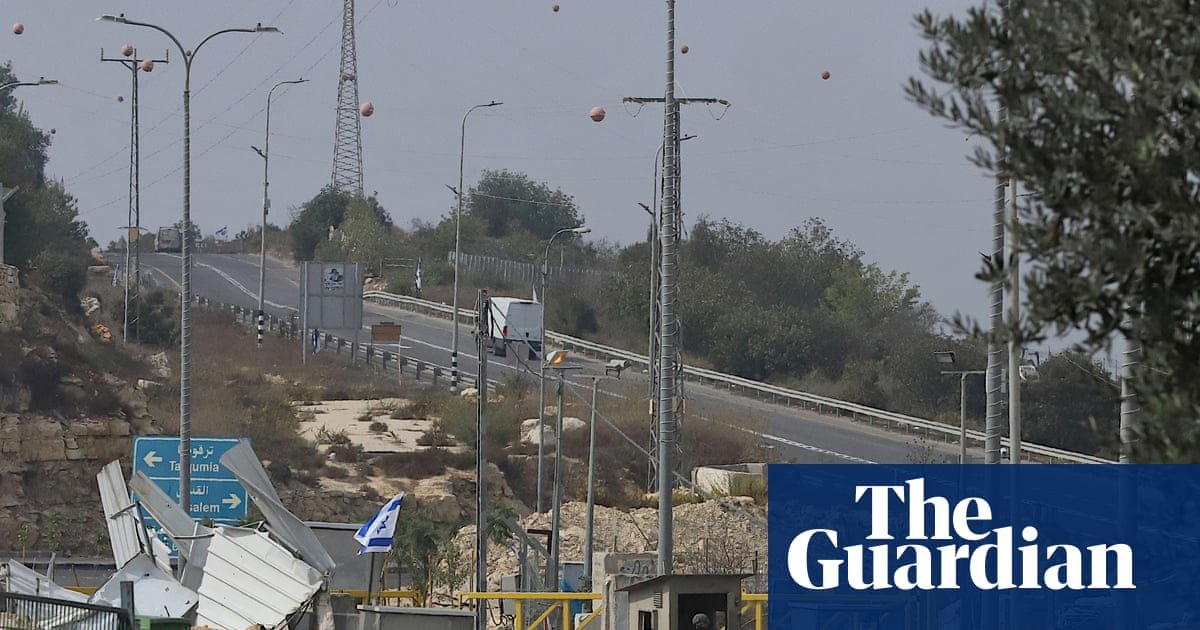 ‘It’s collective punishment’: nearly 2,000 Palestinians in Hebron displaced as Israeli forces take over homes