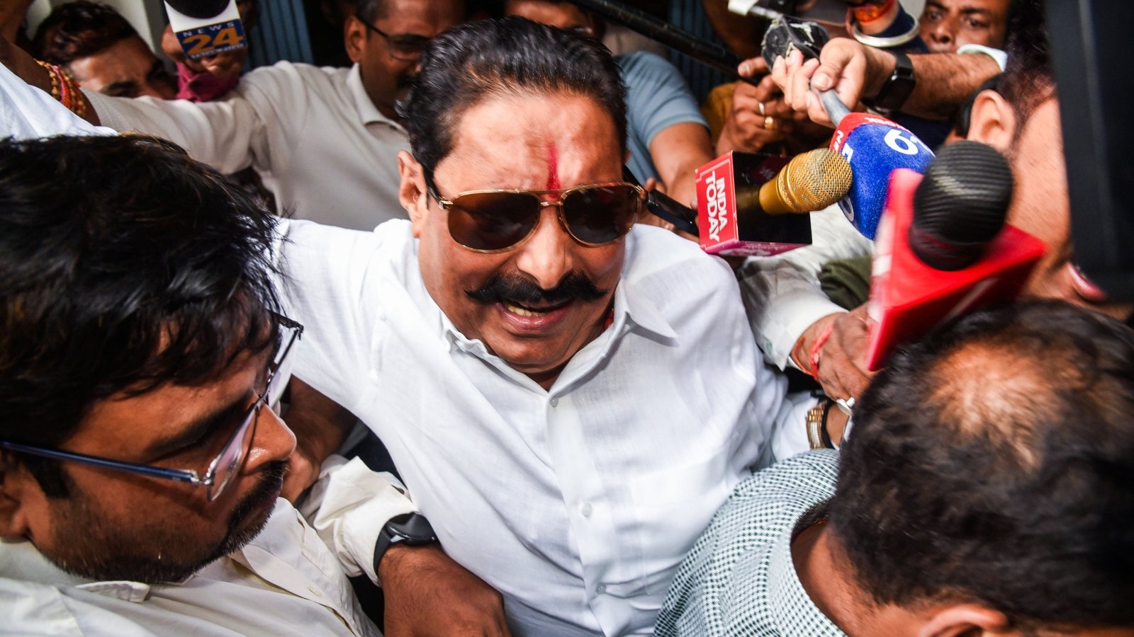 Anant Singh ordered to surrender by Dec 1 in Dularchand Yadav murder case, SC gives Bihar Police four months to finish probe
