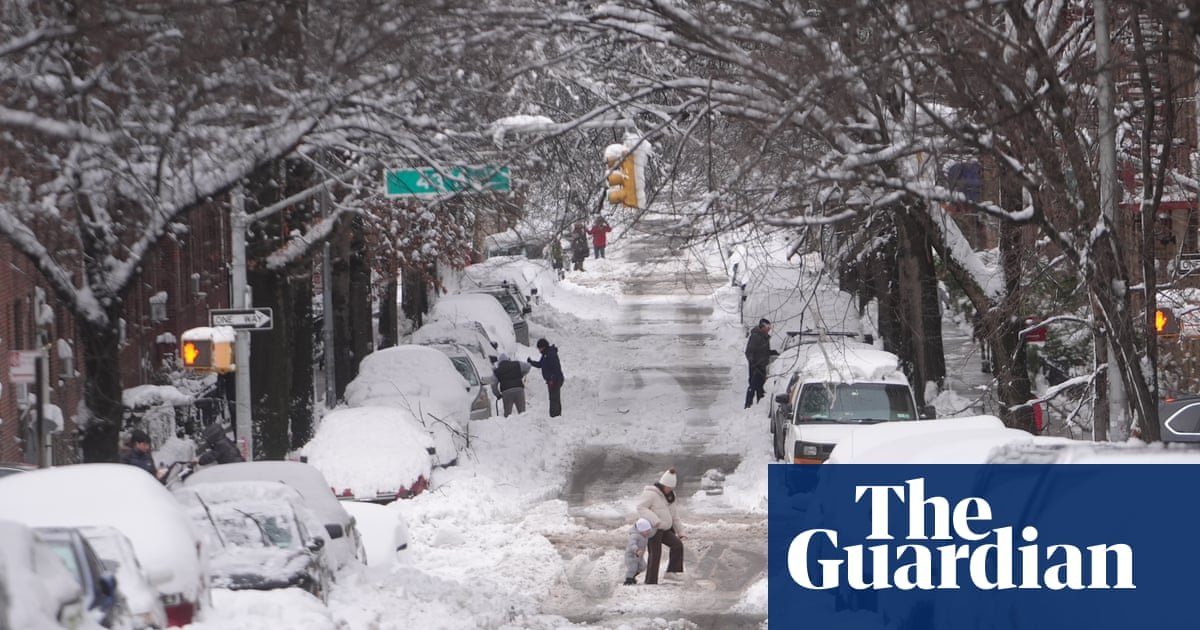 US winter is likely to be wetter and warmer, forecasters say, with more snow in the south