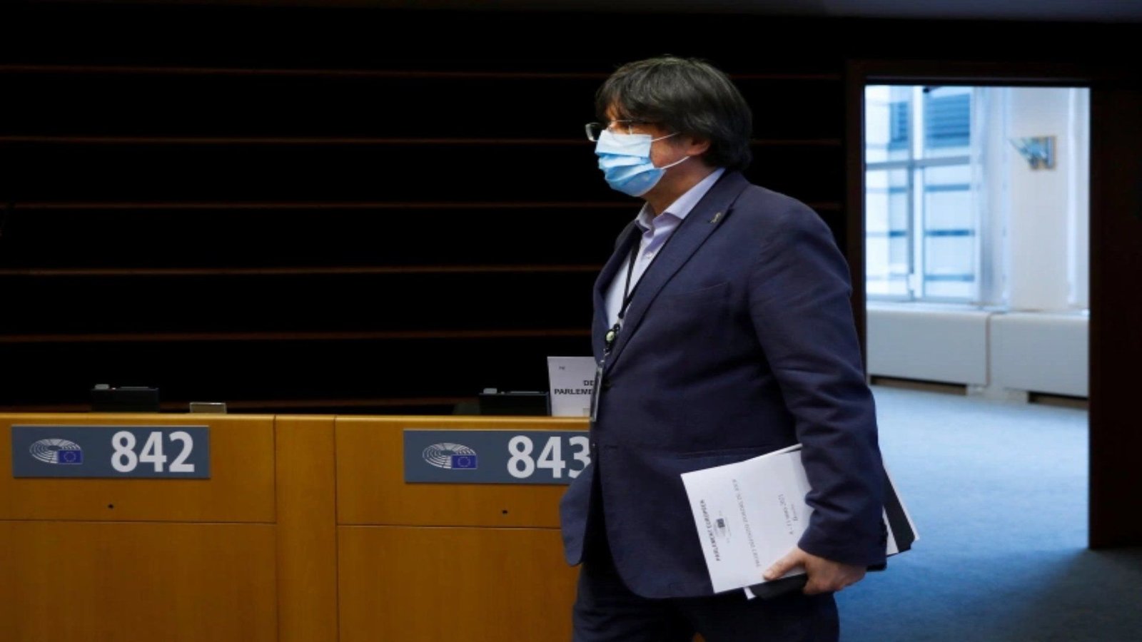 Catalan separatist leader Puigdemont to return home after warrant lifted