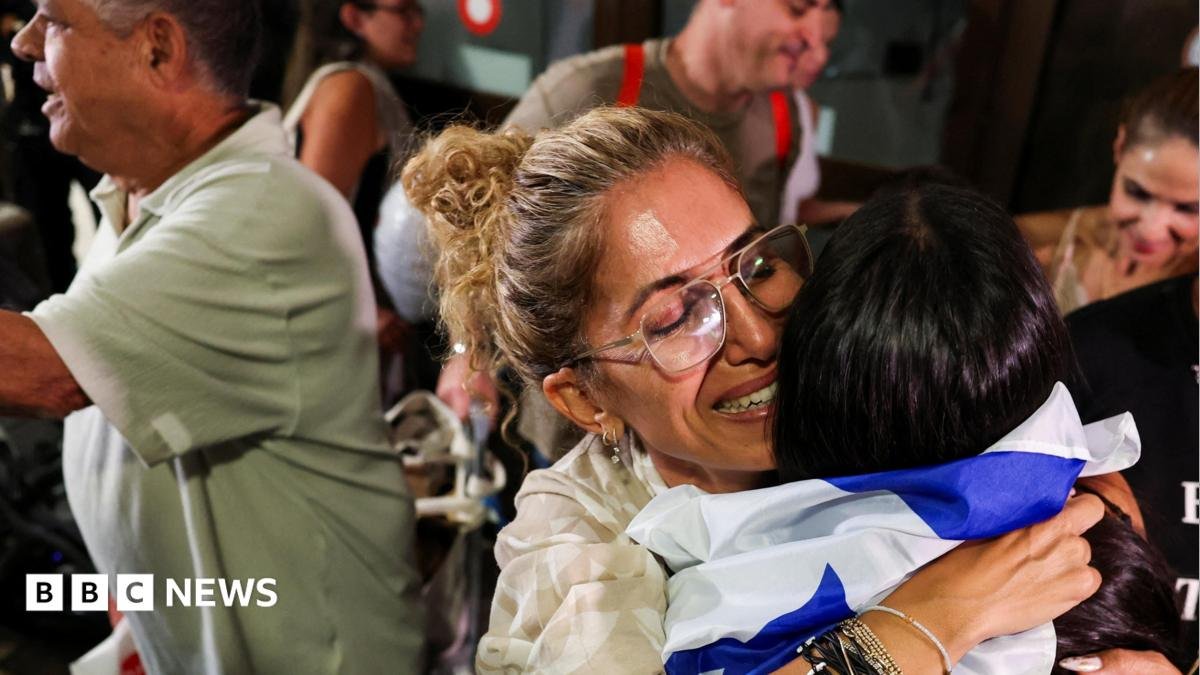 Too early to say who was behind Dubai-Tel Aviv flight attack, Israeli PM says