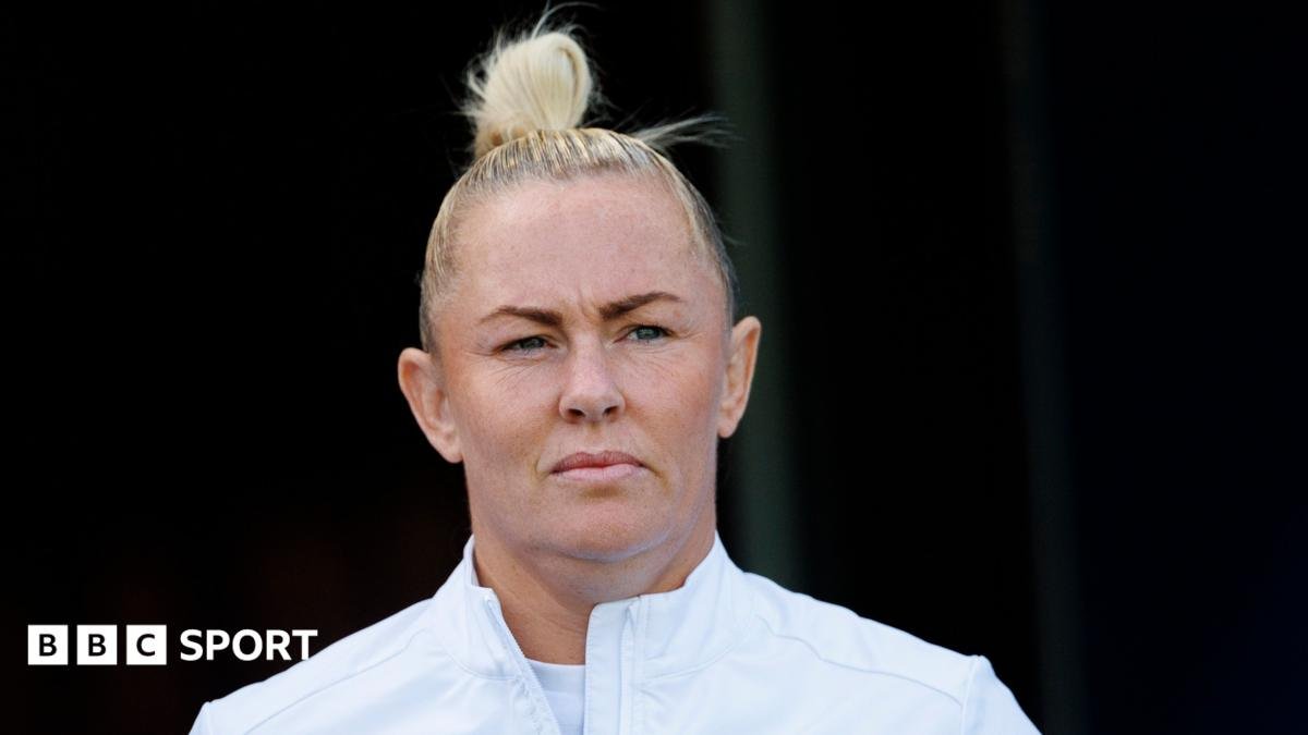 England forward Packer to miss North America tour