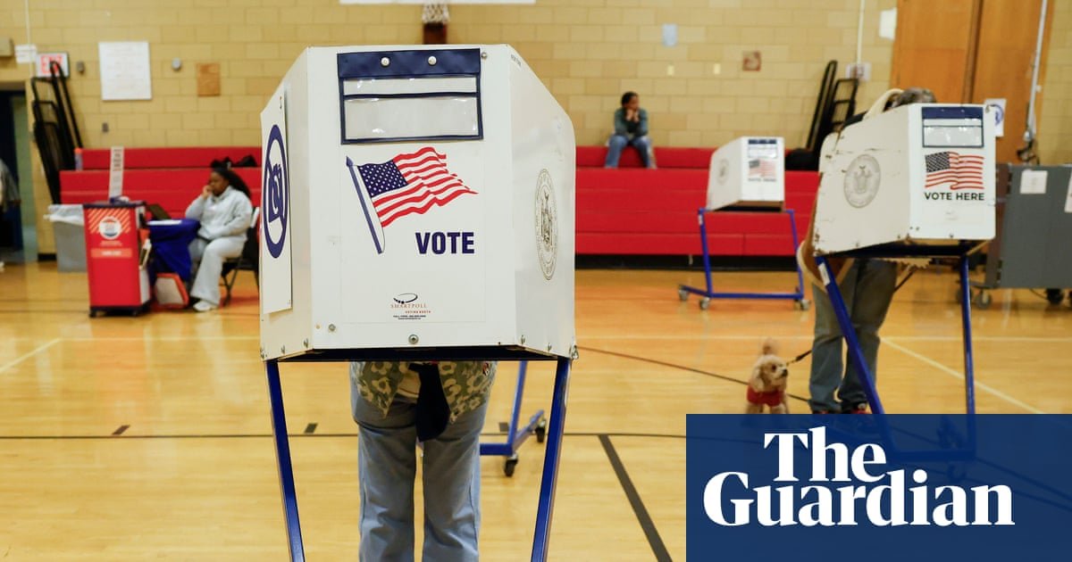 Trump dangles $1m reward for reporting voter fraud in past or upcoming elections