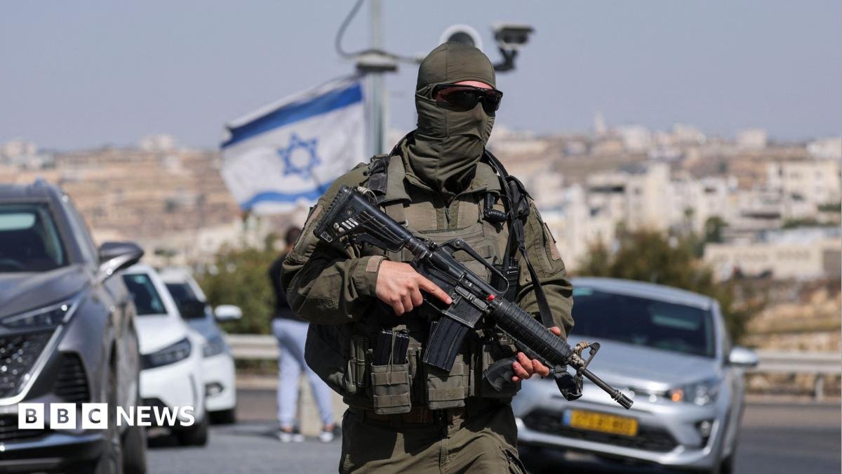 Five Israelis wounded and two suspected Palestinian attackers killed in West Bank shooting
