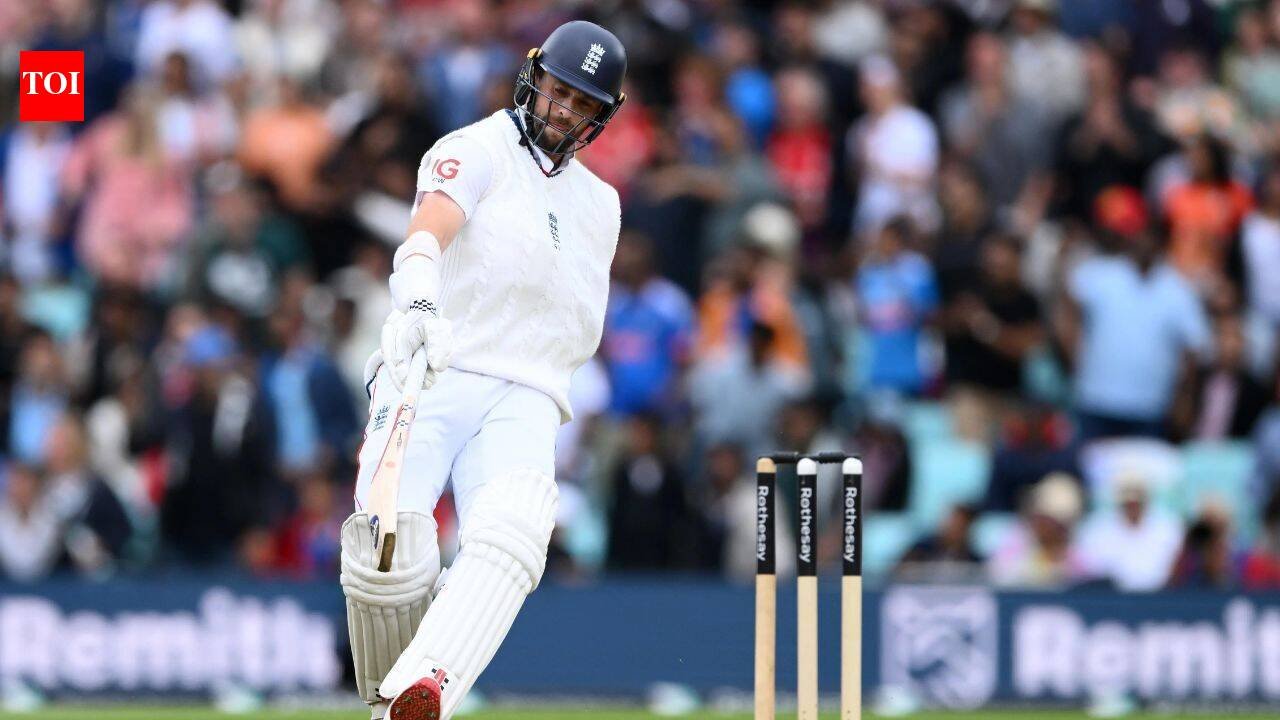 Chris Woakes autobiography: Former England seamer slams Rob Key over 'shabby' exit