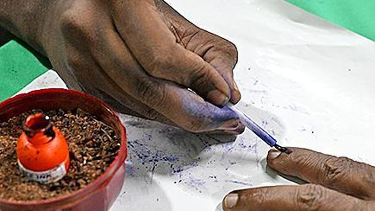 Simultaneous polls: Parliamentary panel shelves Supreme Court visit amid Opposition objections over separation of powers