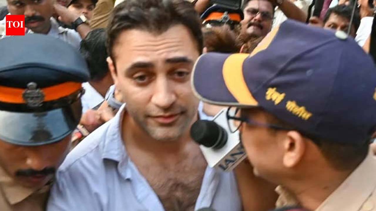 Imran Khan seeks urgent stay on notice to leave India, moves to Bombay High Court